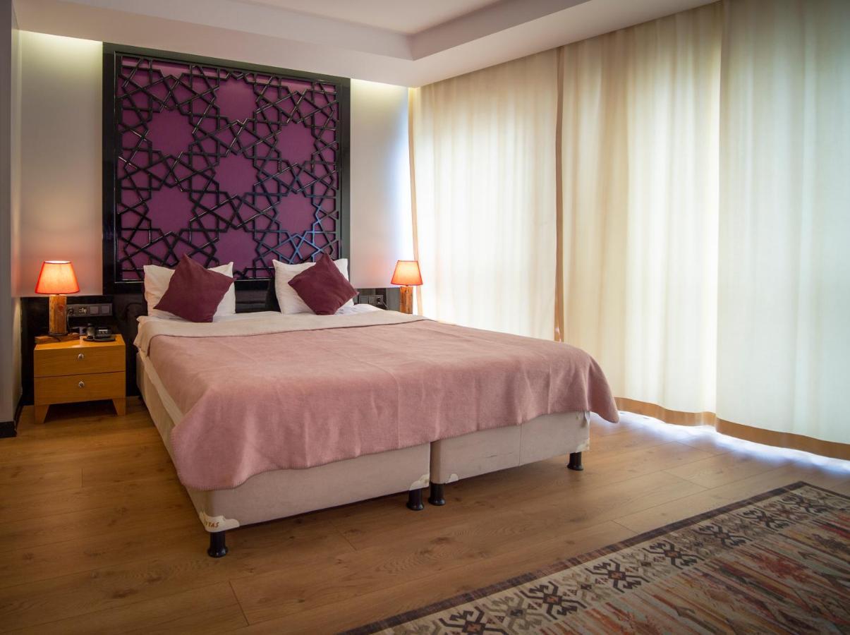 Vvr Hotel Istanbul Exterior photo