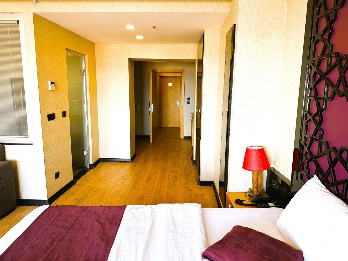 Vvr Hotel Istanbul Exterior photo