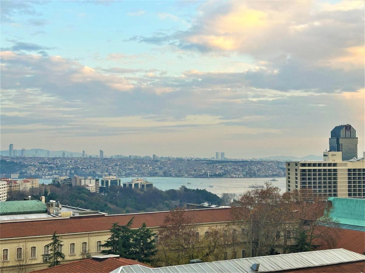 Vvr Hotel Istanbul Exterior photo