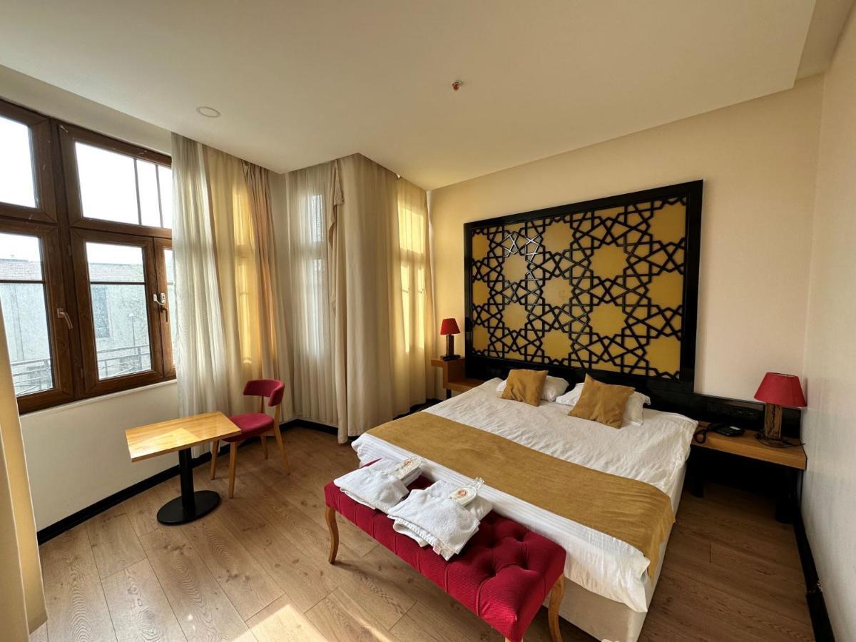 Vvr Hotel Istanbul Exterior photo